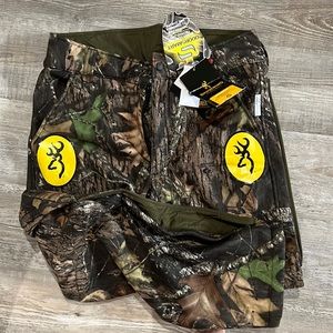 New with tags xl heavier hunting pants